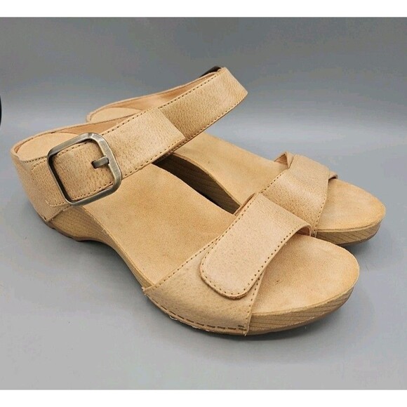 Dansko Tanya Sandals Women Sz 40 10 10.5 Shoes Brown Leather Wedge Heel Slip On - Picture 1 of 10